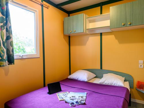 Sea Green - Camping Le Paradis - Chalet Low Cost 2 bedrooms - Photo 3