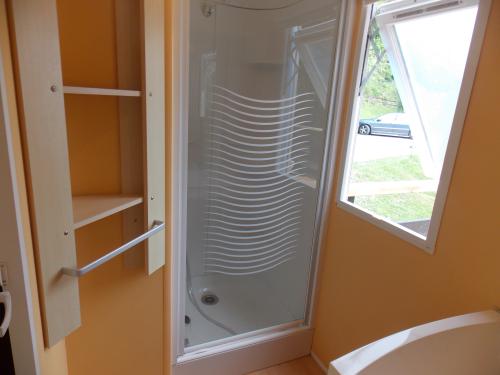 Camping LA FOUGERAIE - Comfort mobile home 6 people - Photo 9