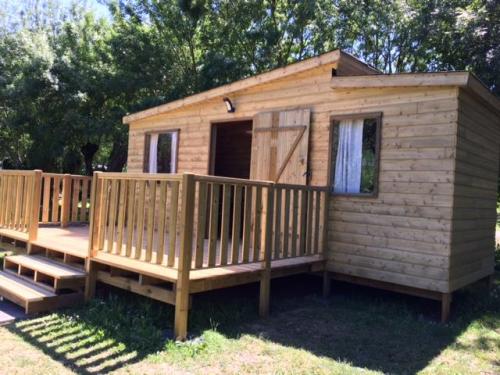 Flower Camping du Port Caroline - Wooden cabin Family 25m² - 3 bedrooms (without toilet blocks) - Photo 1