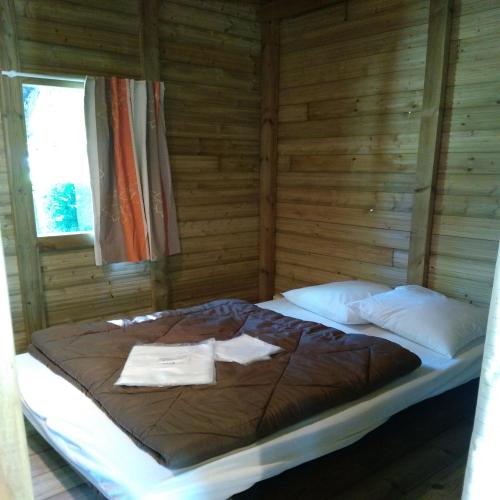 Flower Camping du Port Caroline - Wooden cabin Family 25m² - 3 bedrooms (without toilet blocks) - Photo 3