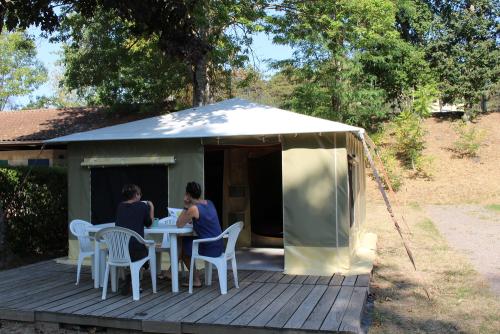 Camping Le Paluet - Equipped Tent Caraïbes - 20 m² (ohne Sanitäranlagen) - Photo 1