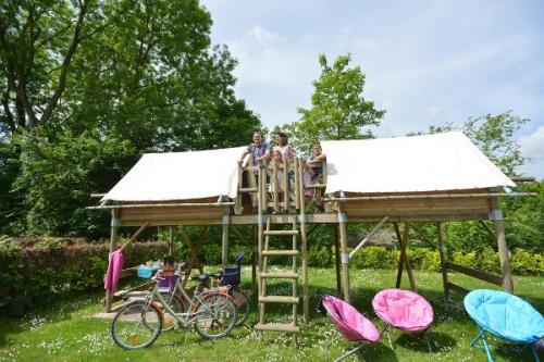 Château des Tilleuls - Tent Bivouac (on mezzanine with picnic table and electricity) - Photo 2