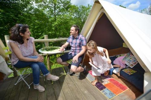 Château des Tilleuls - Tent Bivouac (on mezzanine with picnic table and electricity) - Photo 6