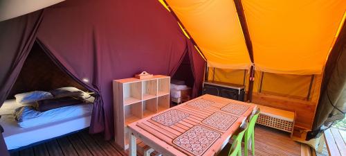Camping Belle Roche - LODGE EVASION - Photo 6
