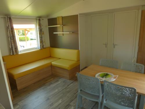 Camping la Roseraie d'Omaha - Mobilhome Tendance 2 bedrooms - Photo 10