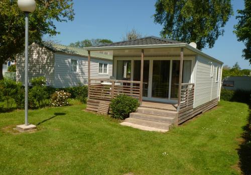 Camping la Roseraie d'Omaha - Mobilhome Tendance 2 bedrooms - Photo 4