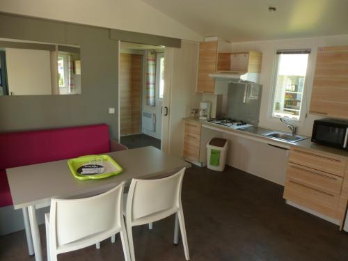 Camping la Roseraie d'Omaha - Mobilhome Adapt 2 bedrooms - adapted to the people with reduced mobility - Photo 4