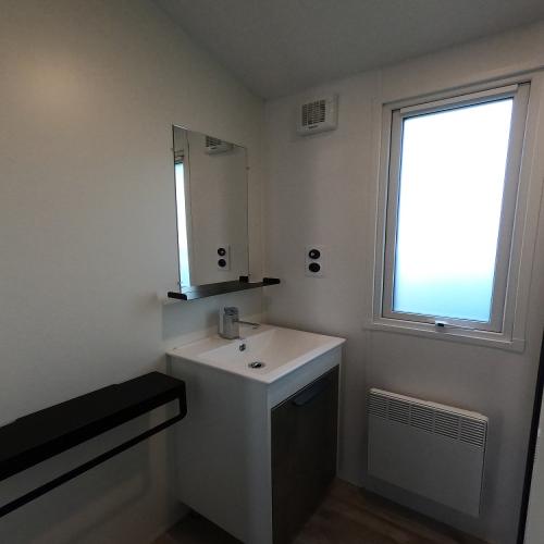 Camping la Roseraie d'Omaha - Mobilhome Tribu 4 bedrooms - Photo 6