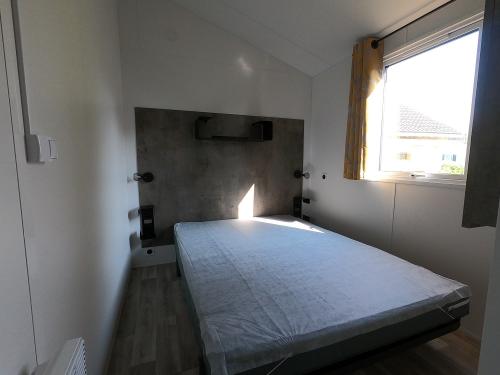 Camping la Roseraie d'Omaha - Mobilhome Tribu 4 bedrooms - Photo 8