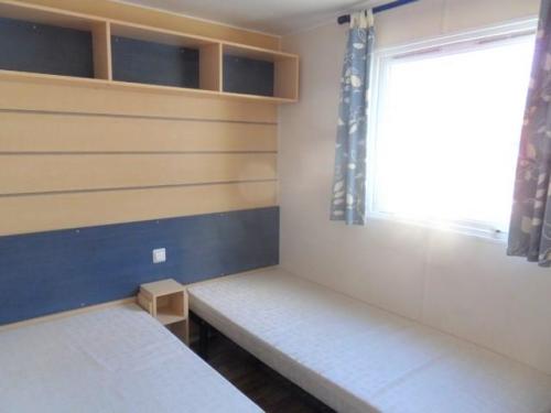 Camping La Berge Fleurie - Mobile-home 2 bedrooms (air-conditioning + tv) - Photo 4