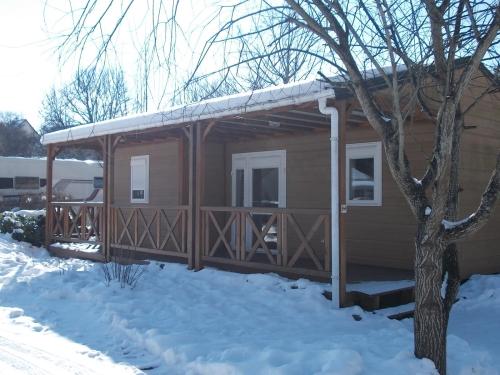 Camping Bois de Gravière - Chalet tradition 35m² (3 rooms + couvert terrace) - Photo 1