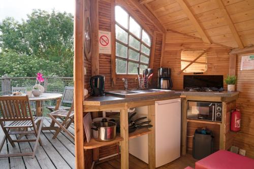 Camping Sandaya Paris Maisons Laffitte - Cabin LOVE 2 bedrooms - Photo 6