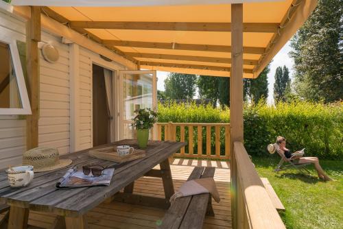 Camping Sandaya Paris Maisons Laffitte - Cottage 2 bedrooms ** - Photo 1