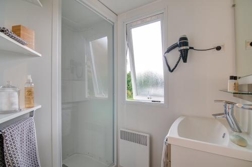 Camping Sandaya Paris Maisons Laffitte - Cottage 3 bedrooms *** - Photo 6