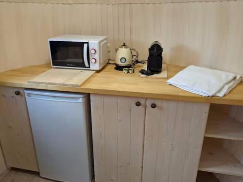 Camping Houtum - Cabin "De Lijsterbes" - Photo 2