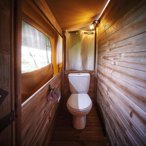 Camping L'Ombrage - Lodge Nature Luxe (35m², 2 bedrooms, with sanitary) - Photo 8
