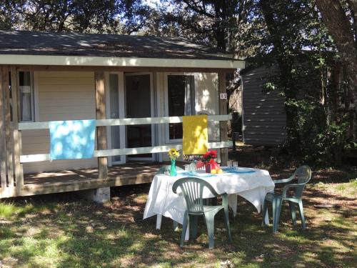 Flower Camping Domaine de Gajan - Chalet ECO 27m² (2 Bedrooms - Covered terrace 15m²) + TV - Photo 1