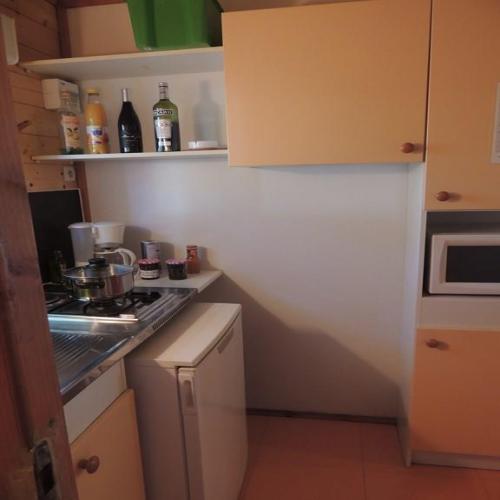 Flower Camping Domaine de Gajan - Chalet ECO 27m² (2 Bedrooms - Covered terrace 15m²) + TV - Photo 9