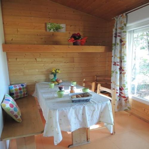 Flower Camping Domaine de Gajan - Chalet ECO 27m² (2 Bedrooms - Covered terrace 15m²) + TV - Photo 5