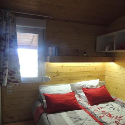 Flower Camping Domaine de Gajan - Chalet ECO 27m² (2 Bedrooms - Covered terrace 15m²) + TV - Photo 6