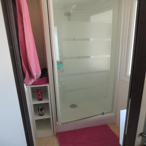 Flower Camping Domaine de Gajan - Mobil-home Confort + SUNNY 20m² (2 Bedrooms - Covered terrace) + TV - Photo 4