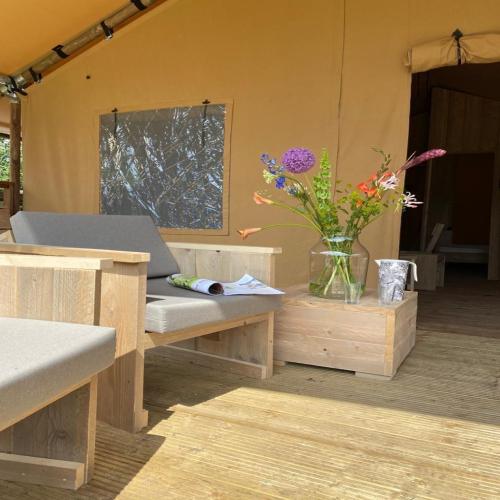 Camping De Vinkenkamp - Safari tent (5-person) - Photo 2