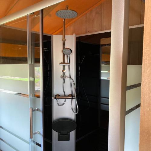 Camping De Vinkenkamp - Safari tent (6-person) - Photo 5