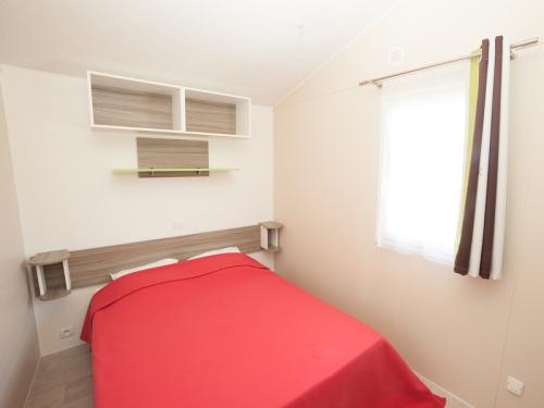 Camping Village de La Guyonnière - Cottage - 2 bedrooms 27 m² - Photo 3
