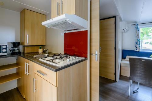 Camping L'Arbre d'Or - Mobile home 2 bedrooms - 26m² - Photo 3