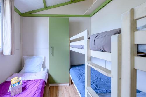 Camping L'Arbre d'Or - Chalet 2 bedrooms - 27m² - Photo 8