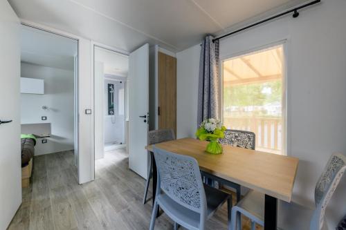 Camping L'Arbre d'Or - Mobile home 2 bedrooms - 30m² * - Photo 5