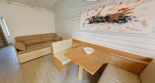 Tahiti Camping & Thermae Bungalow Park - Chalet 'Camelia' - 30m² - 1 bedroom - Photo 2