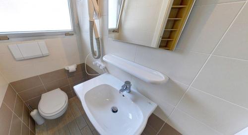 Tahiti Camping & Thermae Bungalow Park - Chalet 'Camelia' - 30m² - 1 bedroom - Photo 5