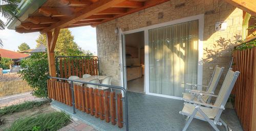 Tahiti Camping & Thermae Bungalow Park - Eco Trekkershut 'Orchidea' - 42m² - 2 bedrooms - Photo 1