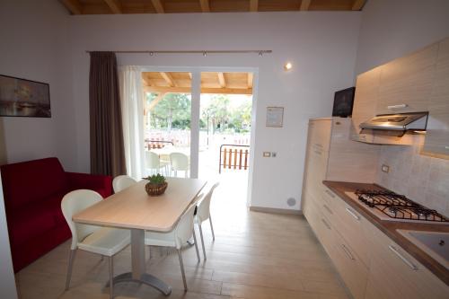 Tahiti Camping & Thermae Bungalow Park - Eco Trekkershut 'Orchidea' - 42m² - 2 bedrooms - Photo 3