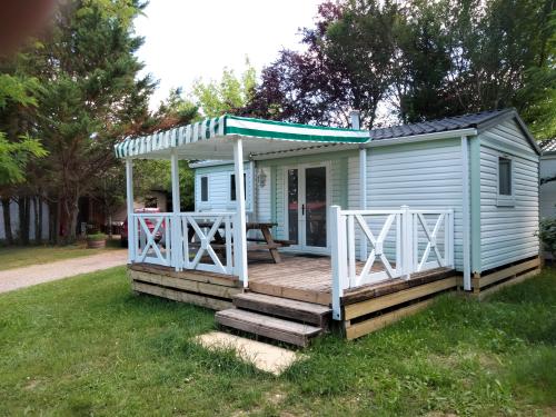 Camping FONTAINE DU ROC - SPACIOUS MOBIL HOME 4 PEOPLE - Photo 1