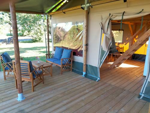 Camping FONTAINE DU ROC - Lodge tent - Photo 2
