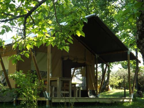 Camping FONTAINE DU ROC - Ultra spacious Safari tent - Photo 1