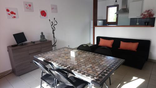 Camping FONTAINE DU ROC - Premium Cottage (1/4 p) - Photo 2