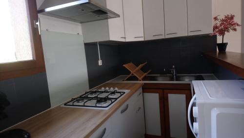 Camping FONTAINE DU ROC - Premium Cottage (1/4 p) - Photo 8