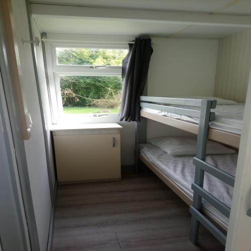 Camping FONTAINE DU ROC - Comfortable cottage - Photo 8