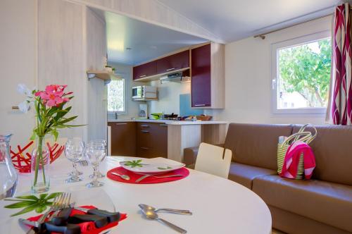 Camping Club L'Air Marin - MEXICO CLASSIC, COMFORT - S - 2 Bedrooms - Photo 2