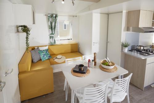 Camping Bell Sol - 2-bedroom Mobile-home - Photo 3
