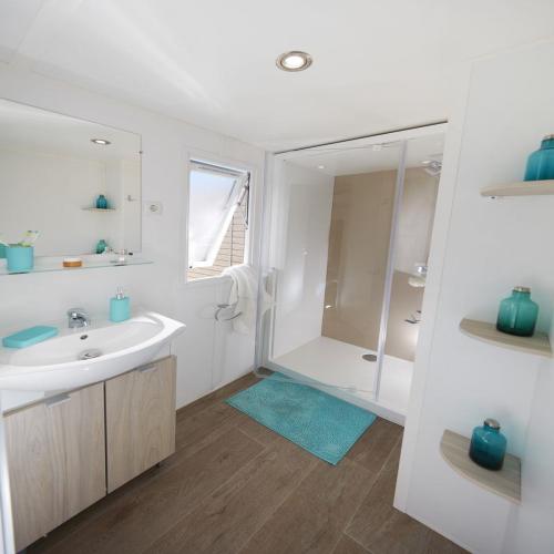 Camping Bell Sol - 2-bedroom Mobile-home - Photo 7