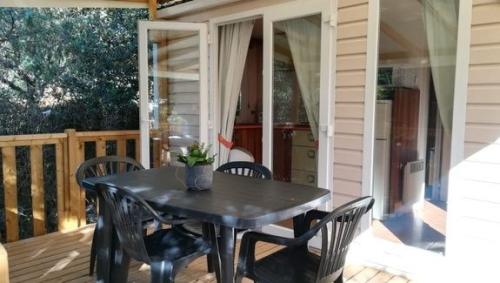 Camping Koawa La Buissière - Loggia Confort 32m² - air-conditioning + TV - Photo 4