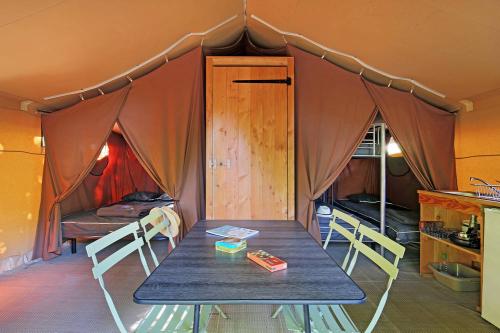 Huttopia Millau - Sweet Wood & Canvas tent + - Photo 4