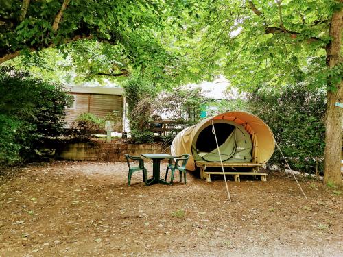 Camping LA MUSE - DK'Bane est une tente 2 places ( 2 matelats ) sur plateforme bois - Photo 4