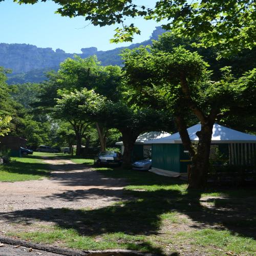 Camping LA MUSE - Canvas bungalow with wood Terrace - Photo 2