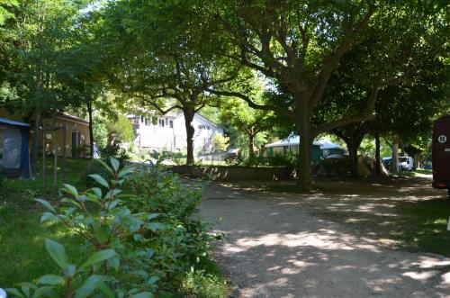 Camping LA MUSE - Canvas bungalow with wood Terrace - Photo 3