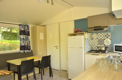 Camping Les Terrasses du Lac - Cocoon air-conditionned (2 bedrooms) 26m² - Photo 4